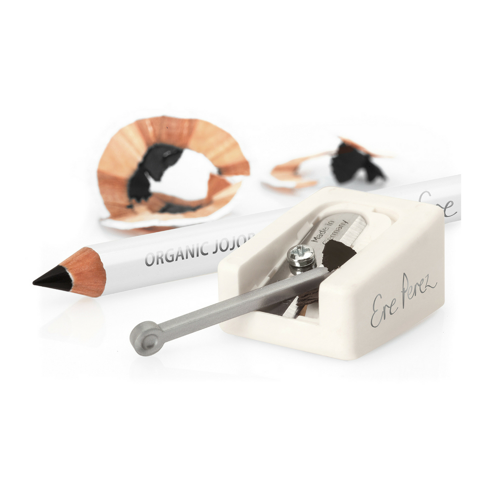 Ere Perez Eco Sharpener. The eco sharpener beats the rest – it’s biodegradable (PLA) with a recyclable blade. It performs too! The blade is made from the highest quality carbon steel to achieve a round point for a smooth & flawless application. Great for your eye and lip pencils, handy in every makeup bag. Durable. Organic beauty. Vegan. Vegan Beauty. Flawless Organics. Cruelty Free. Against animal cruelty. Award Winning. Natural. Makeup.