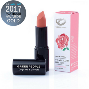Green People Special Edition Velvet Matte Lipstick – Damask Rose. A universally flattering nude-rose lipstick with a non-drying matte finish. Timeless nude-rose shade that suits all skin tones. Lightweight, longwearing and comfortable matte finish. Highly pigmented colour from natural earth minerals. Enriched with soothing vitamin E to keep lips nourished. Non-drying formula with sustainable Beeswax and organic Carnauba wax. Organic beauty. Vegan. Vegan Beauty. Flawless Organics. Cruelty Free. 