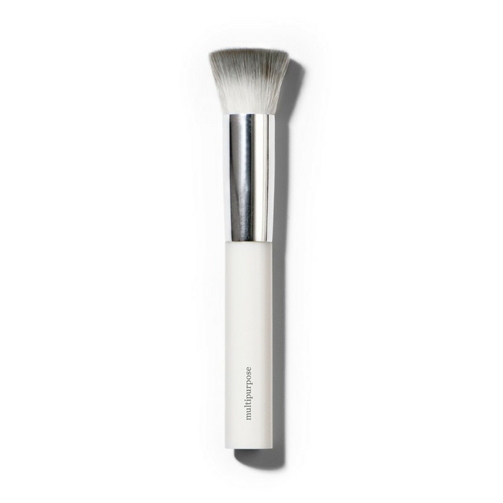 Ere Perez Eco Vegan Multipurpose Brush. The best brush for all liquid and cream products. Stylish and Eco, made with vegan bristles and a biodegradable corn resin handle. This brush makes it easy and hassle free to apply wet products to the face – no drips or mistakes. Blends well and offers a smooth coverage. Organic beauty. Vegan. Vegan Beauty. Flawless Organics. Cruelty Free. Against animal cruelty. Award Winning. Natural. Makeup.